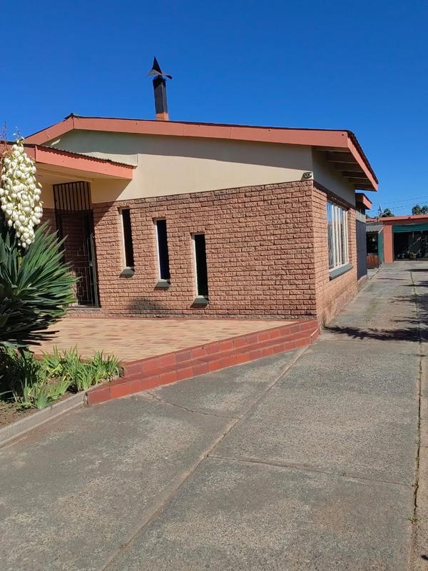 3 Bedroom Property for Sale in Oranjeville Free State